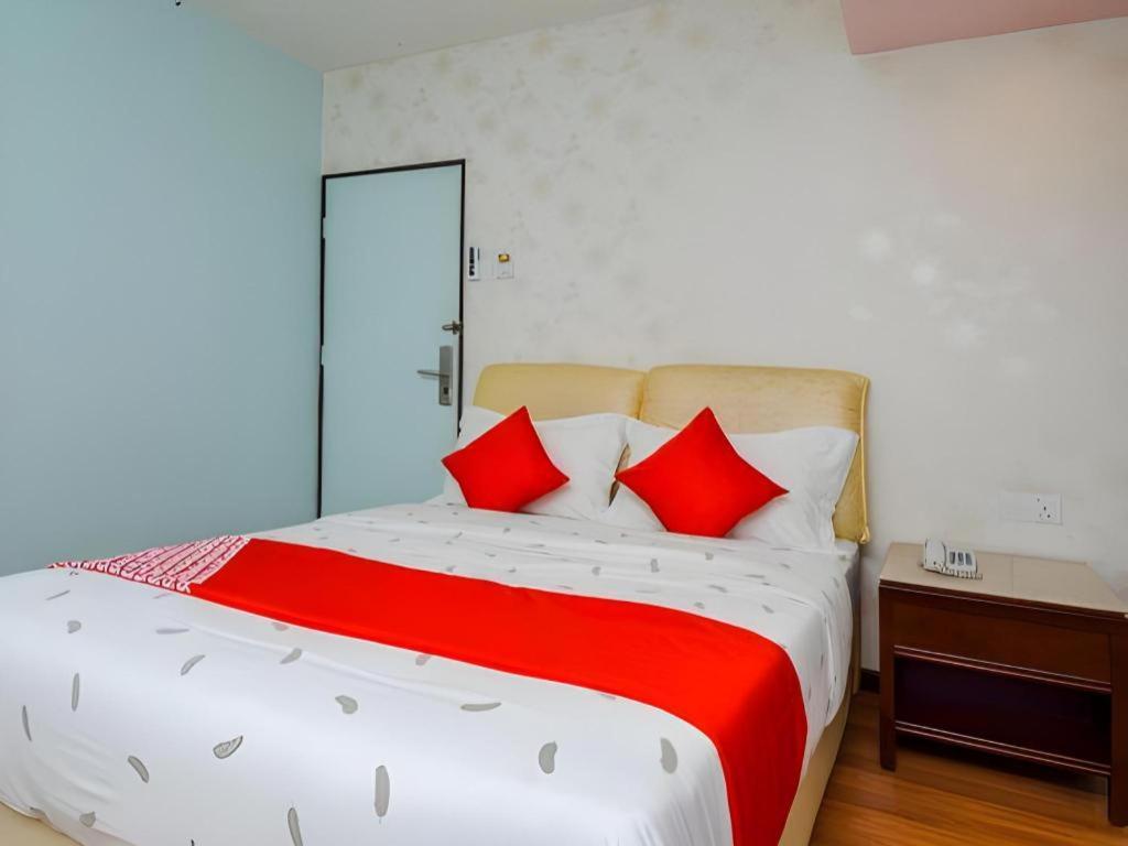 Grand Ct Hotel Malacca Exterior photo