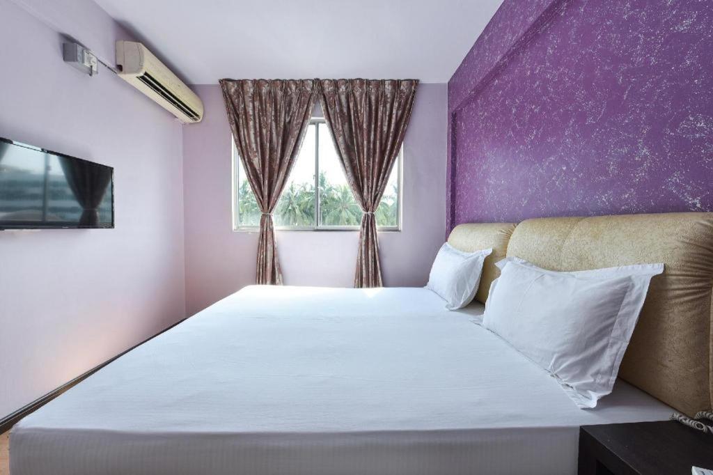 Grand Ct Hotel Malacca Exterior photo