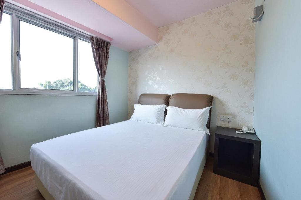 Grand Ct Hotel Malacca Exterior photo