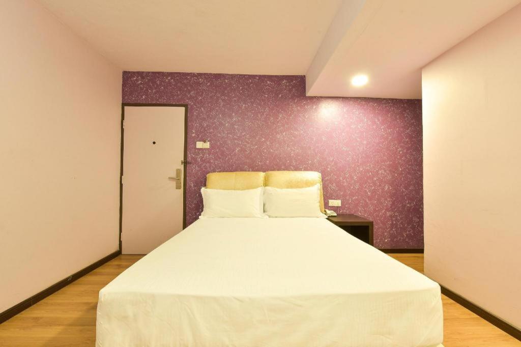 Grand Ct Hotel Malacca Exterior photo